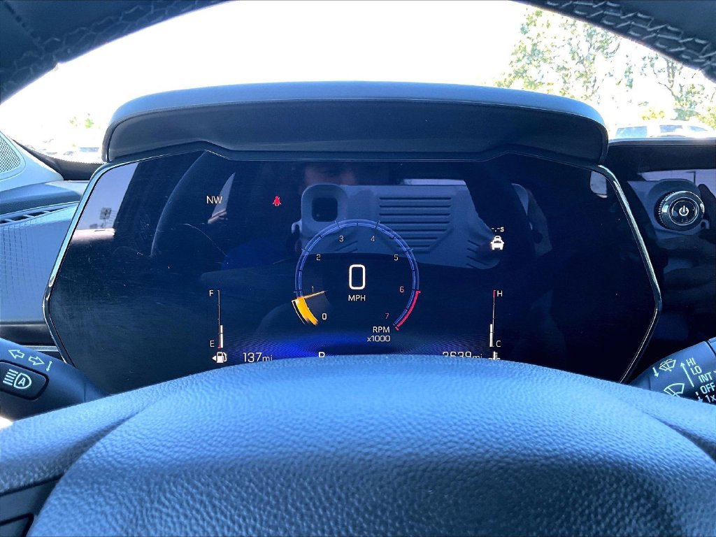 Used 2025 Chevrolet Trax LT FWD image 15