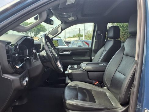 Used 2024 GMC Sierra 1500 SLT image 17