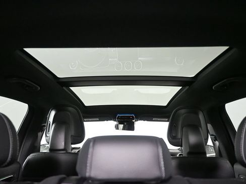 Used 2026 Mercedes-Benz GLC 300 image 19