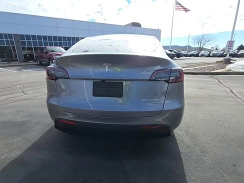 Used 2025 Tesla Model Y Long Range image 2