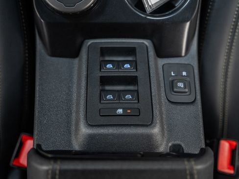 Certified 2025 Ford Bronco Badlands image 34