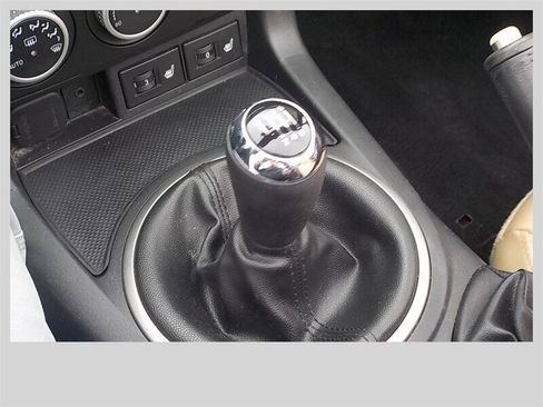 Used 2011 MAZDA MX-5 Miata Grand Touring w/ Premium Pkg image 36