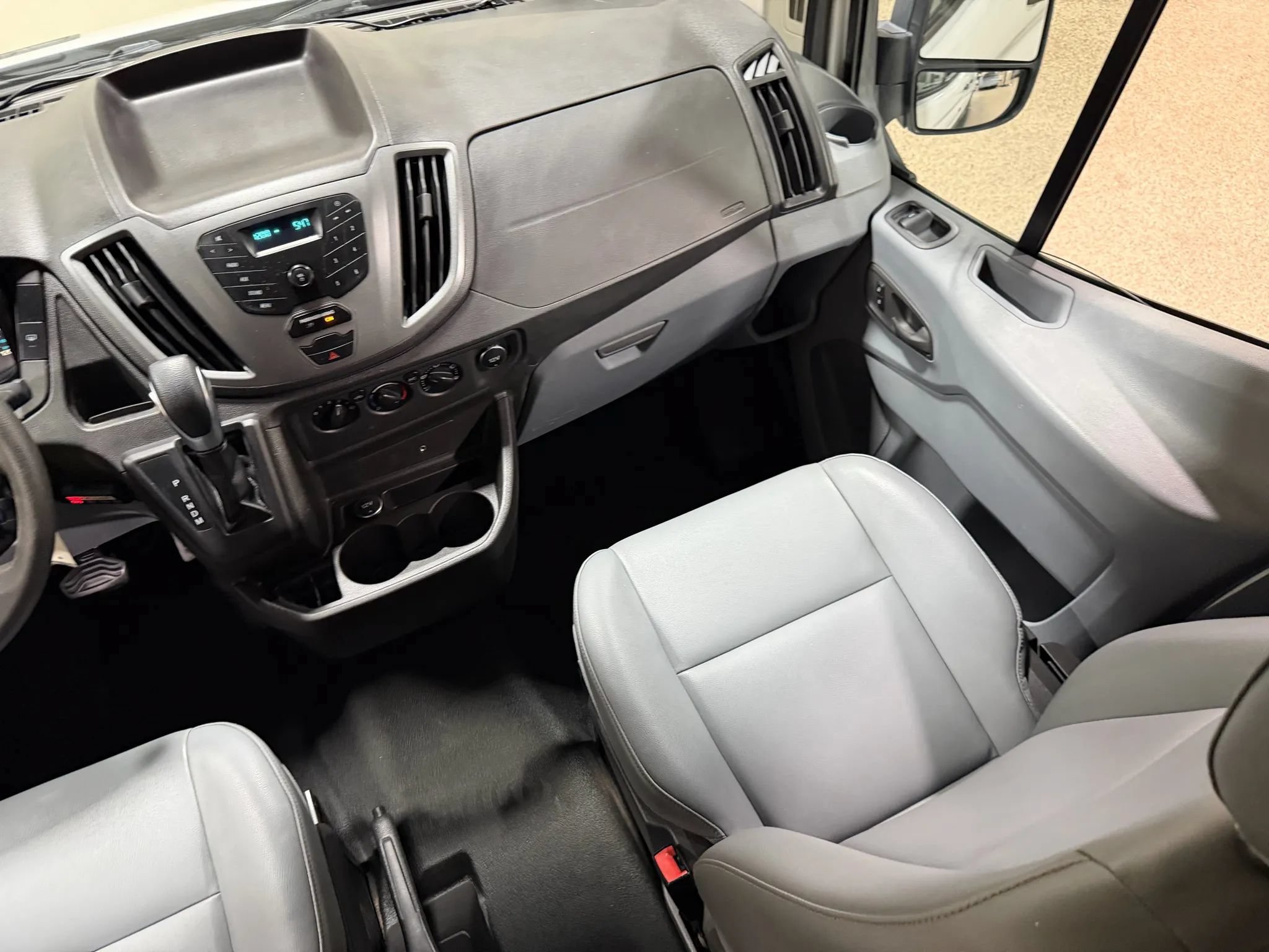 Used 2015 Ford Transit 250 148 Medium Roof RWD image 50
