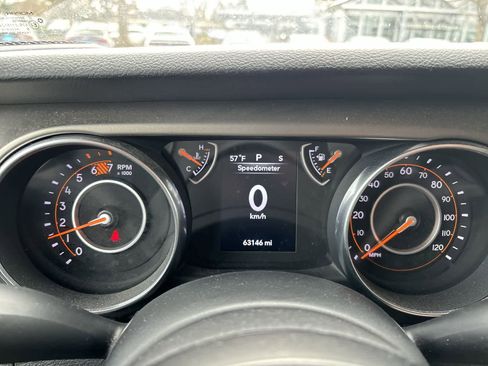 Used 2018 Jeep Wrangler Unlimited Sport image 11