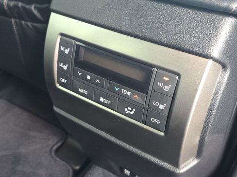 Used 2023 Lexus GX 460 Premium image 16