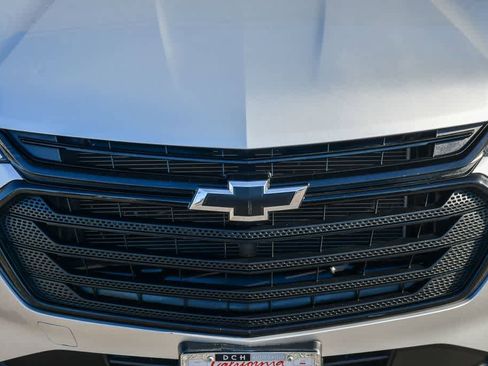 Used 2020 Chevrolet Traverse LS w/ LPO, Blackout Package image 5