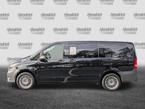 Used 2023 Mercedes-Benz Metris Passenger image 7