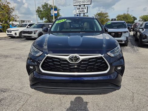 Used 2023 Toyota Highlander XLE FWD image 21