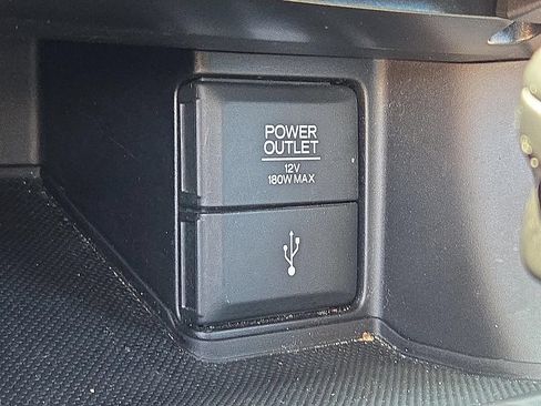 Used 2015 Honda Accord Sport image 27