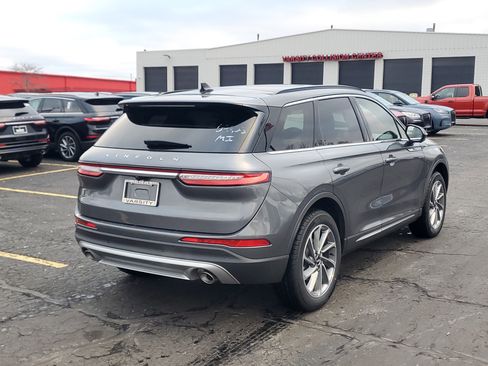 New 2026 Lincoln Corsair Premiere image 4