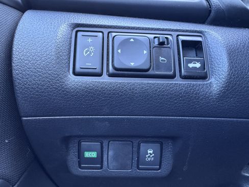 Used 2019 Nissan Sentra S image 32