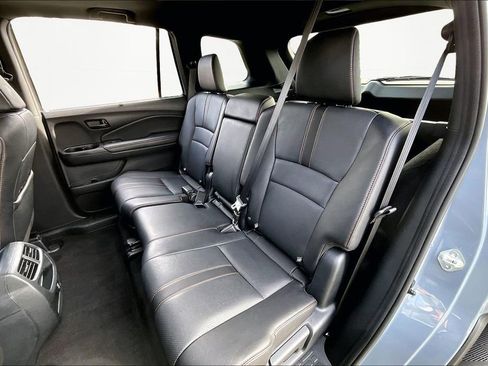 Used 2023 Honda Passport TrailSport image 18