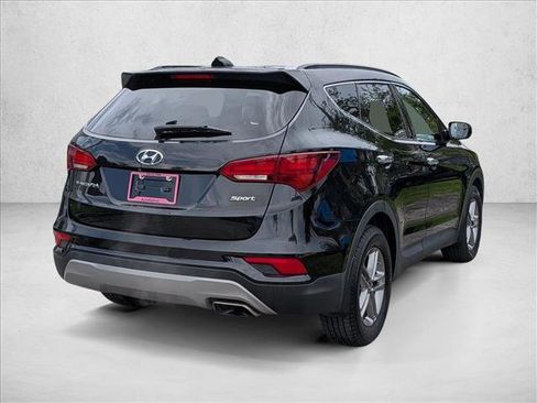 Used 2017 Hyundai Santa Fe Sport FWD image 5