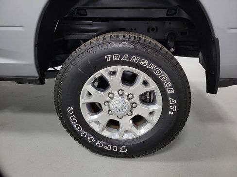 Used 2024 RAM 2500 Laramie image 8