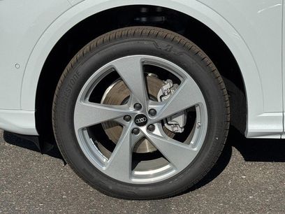 New 2025 Audi Q5 Premium Plus