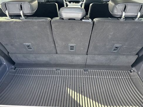 Used 2025 Ford Expedition Platinum w/ Driver's Package image 8