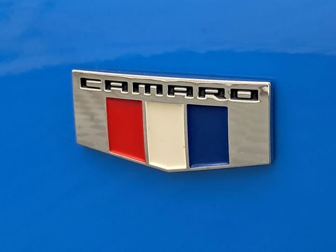 Used 2022 Chevrolet Camaro LT w/ RS Package image 8