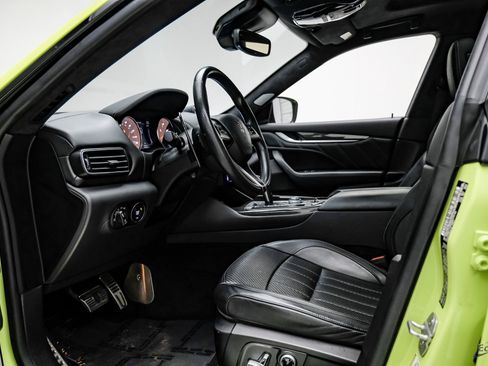 Used 2021 Maserati Levante S GranSport image 36