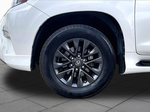 Used 2020 Lexus GX 460 Premium w/ Premium Package AWD/4WD image 11