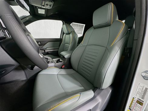 New 2025 Toyota Tacoma Trailhunter image 22
