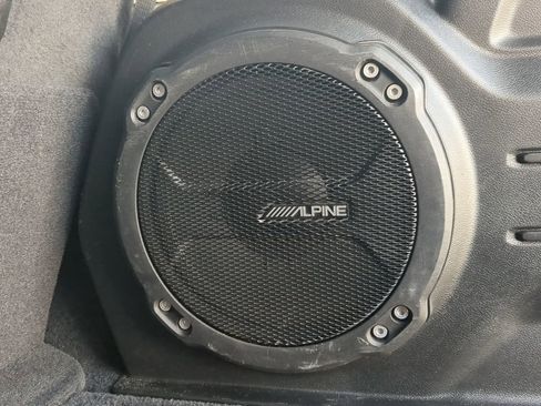 Used 2020 Jeep Wrangler Unlimited Sahara w/ Uconnect 4C Nav & Sound Group image 11