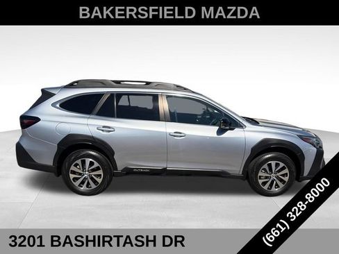 Used 2023 Subaru Outback Premium AWD/4WD image 6