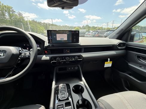 New 2026 Honda Pilot Sport image 30
