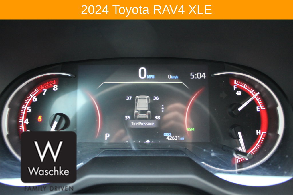 Used 2024 Toyota RAV4 XLE AWD/4WD image 36