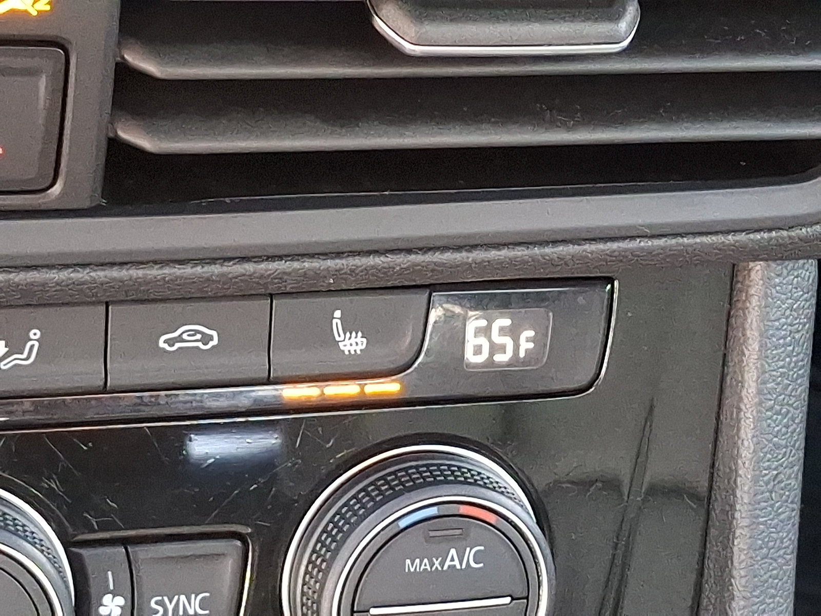 Used 2019 Volkswagen Jetta SE FWD image 23