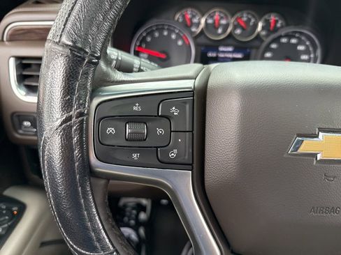 Used 2021 Chevrolet Tahoe LT w/ LT Signature Package image 38