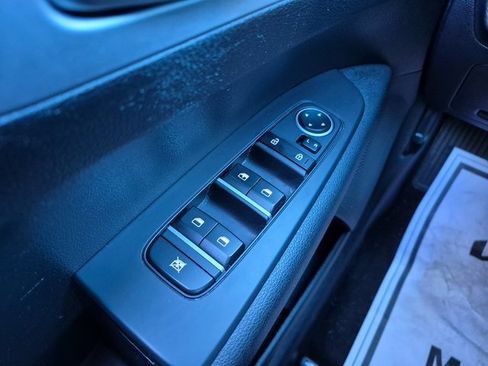 Used 2024 Kia Forte LXS image 21