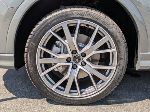 New 2025 Audi Q3 2.0T Premium Plus image 13