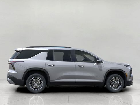 New 2026 Chevrolet Traverse LT w/ Enhanced Driving Package AWD/4WD image 5