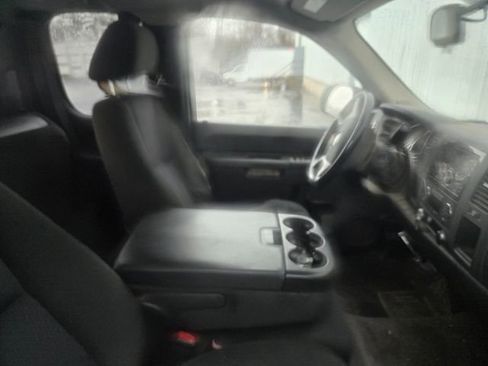 Used 2010 Chevrolet Silverado 1500 LT w/ Power Pack Plus image 3