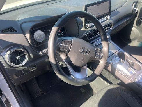 Used 2023 Hyundai Kona SEL image 23