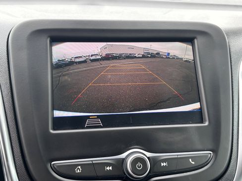 Used 2020 Chevrolet Equinox LT image 25