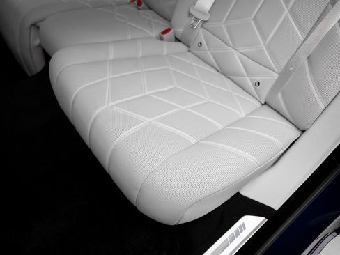 Used 2023 BMW i7 xDrive60 image 67