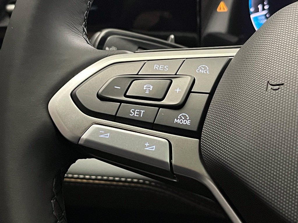 New 2027 Volkswagen Atlas SEL R-Line AWD/4WD image 22