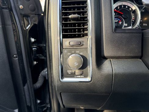 Used 2015 RAM 2500 Laramie image 12