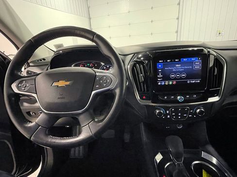 Used 2021 Chevrolet Traverse LT AWD/4WD image 38