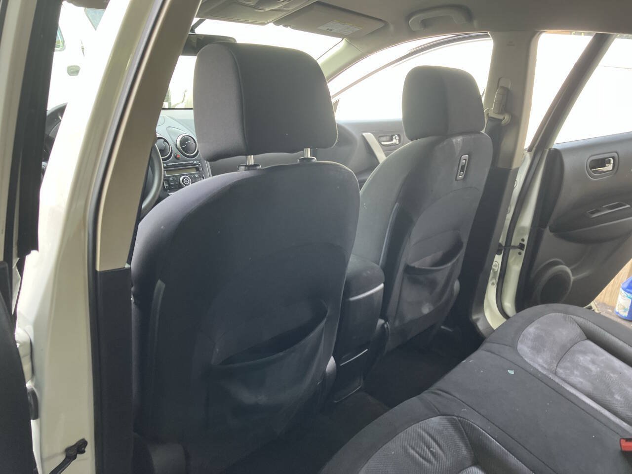 Used 2012 Nissan Rogue S FWD image 23