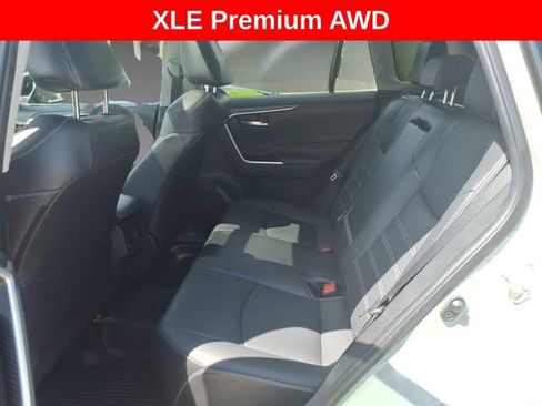 Used 2022 Toyota RAV4 XLE Premium AWD/4WD image 5
