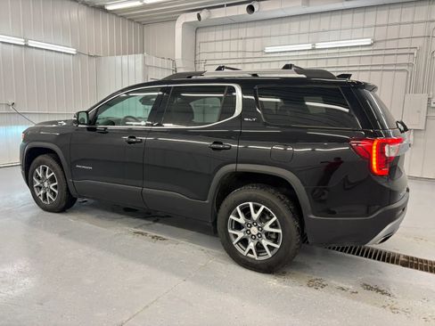 Used 2022 GMC Acadia SLT w/ Preferred Package FWD image 7