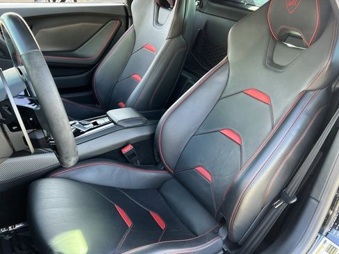 Used 2020 Lamborghini Huracan EVO image 17