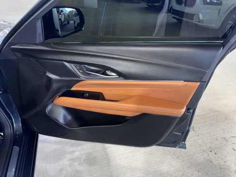 Used 2025 Cadillac CT4 Premium Luxury image 9