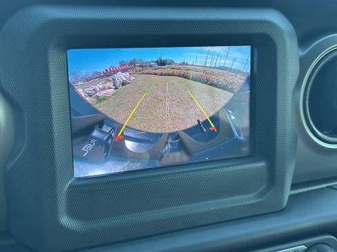 Used 2023 Jeep Wrangler Sport S image 20