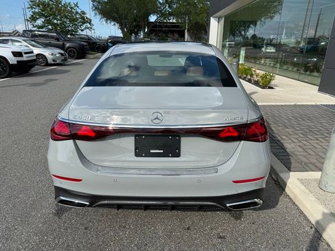 Used 2026 Mercedes-Benz E 350 4MATIC Sedan image 3