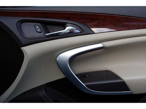 Used 2015 Buick Regal Premium image 32