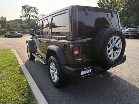 Used 2023 Jeep Wrangler Unlimited Sport w/ Sun And Sound Package AWD/4WD image 6