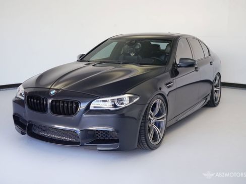 Used 2014 BMW M5 image 2
